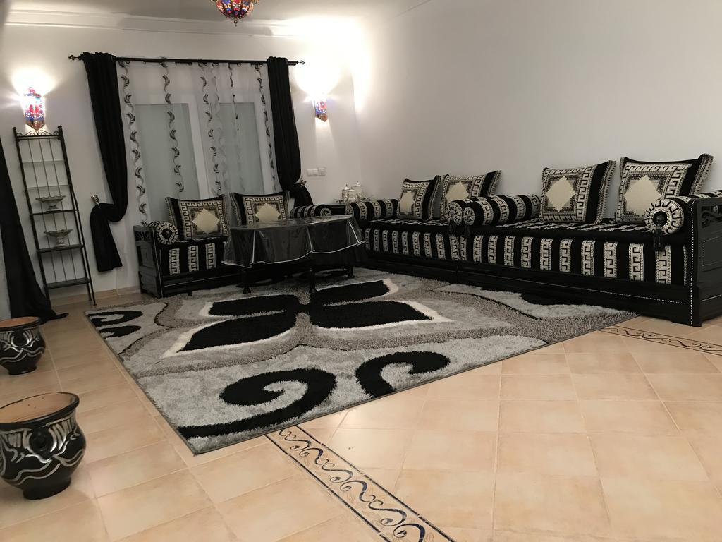 Oriental Dary Apartment ซาอิเดีย ภายนอก รูปภาพ